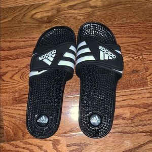 Adidas slide